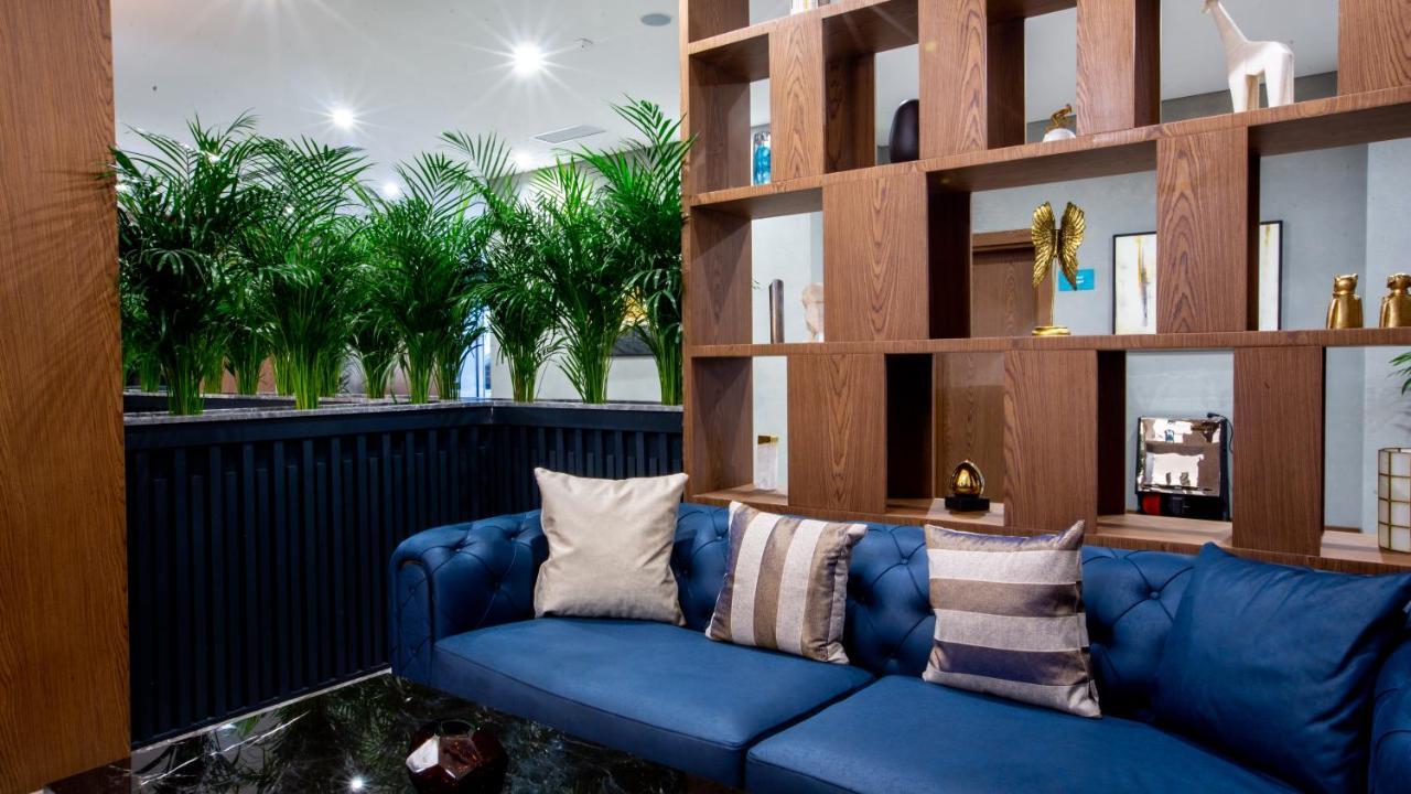 מלון Wyndham Garden באקו מראה חיצוני תמונה